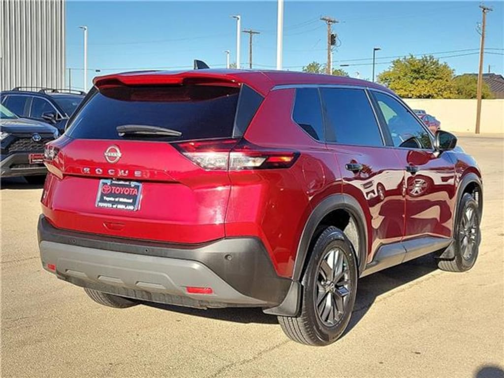 Used 2023 Nissan Rogue S SUV