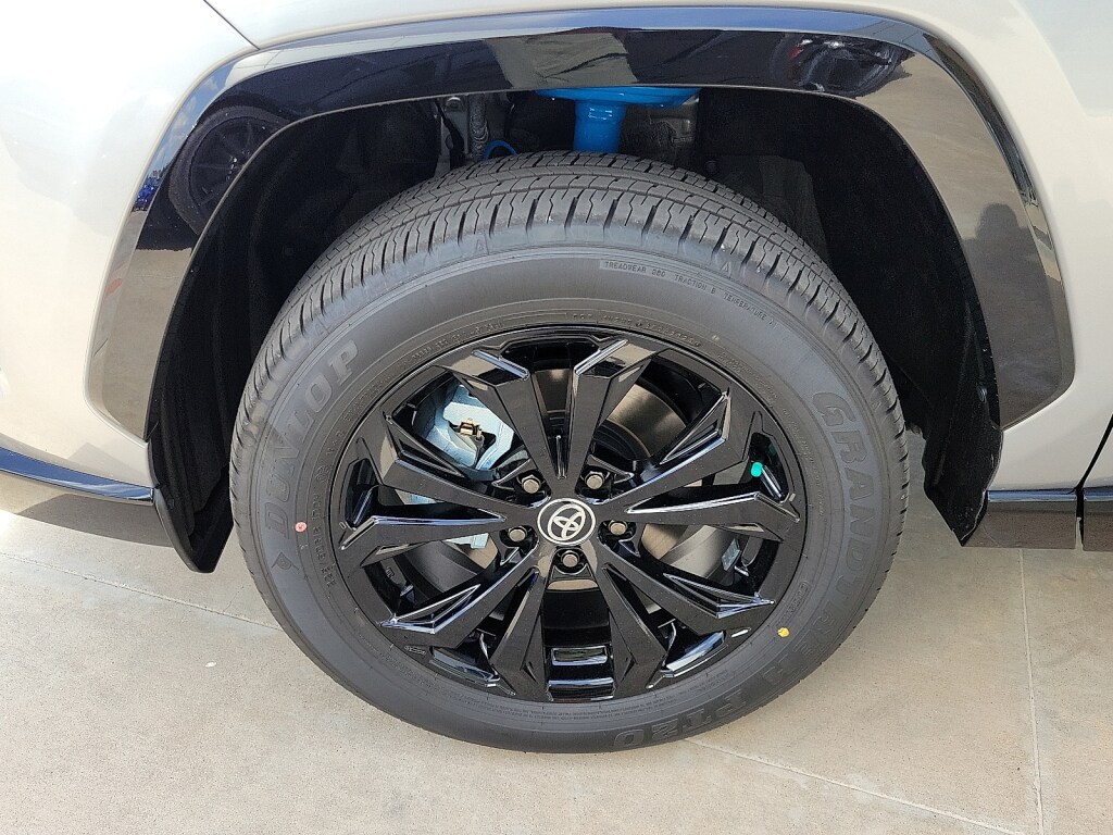 New 2025 Toyota RAV4 Hybrid SE SUV