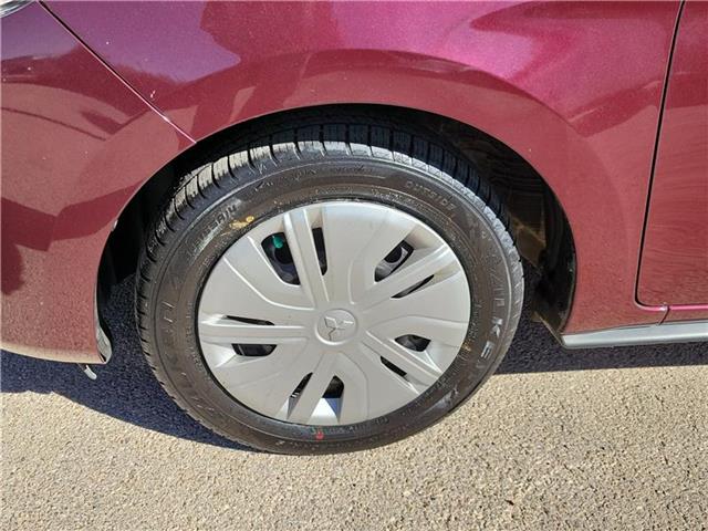 2023 Mitsubishi Mirage ES photo 2