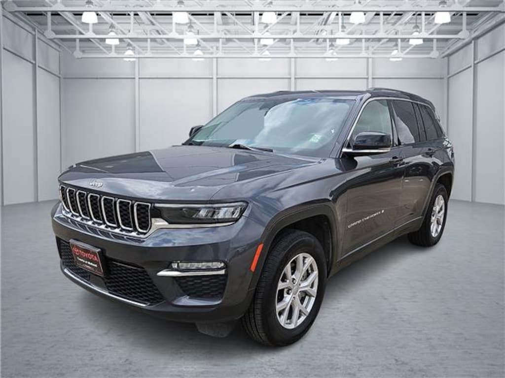 Used 2022 Jeep Grand Cherokee Limited SUV