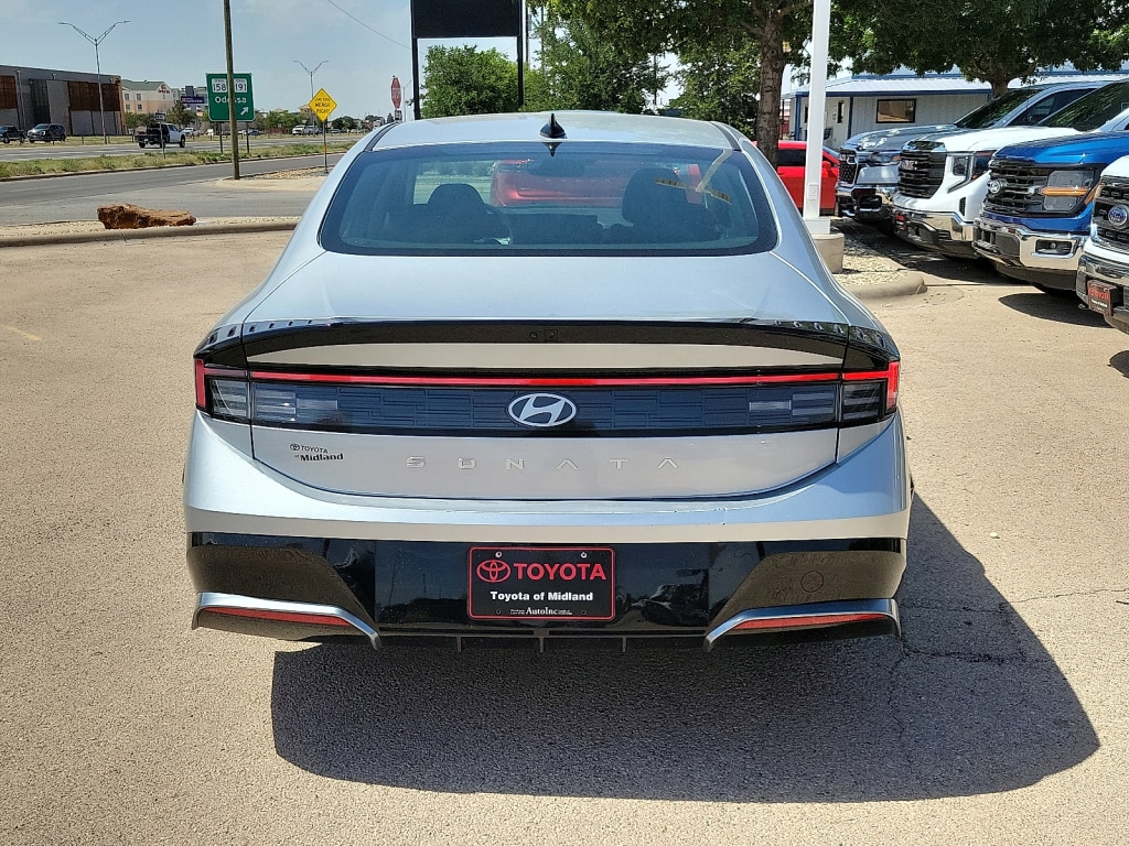 Used 2025 Hyundai Sonata SEL Sedan