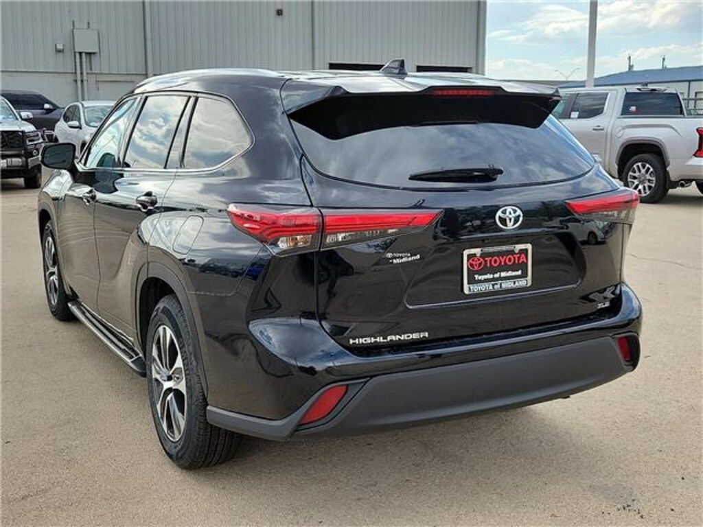 Used 2020 Toyota Highlander XLE SUV