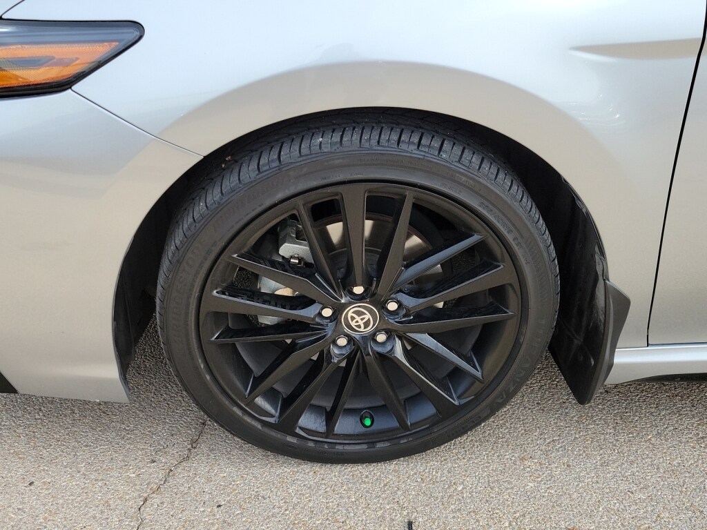2023 Toyota Camry XSE photo 2