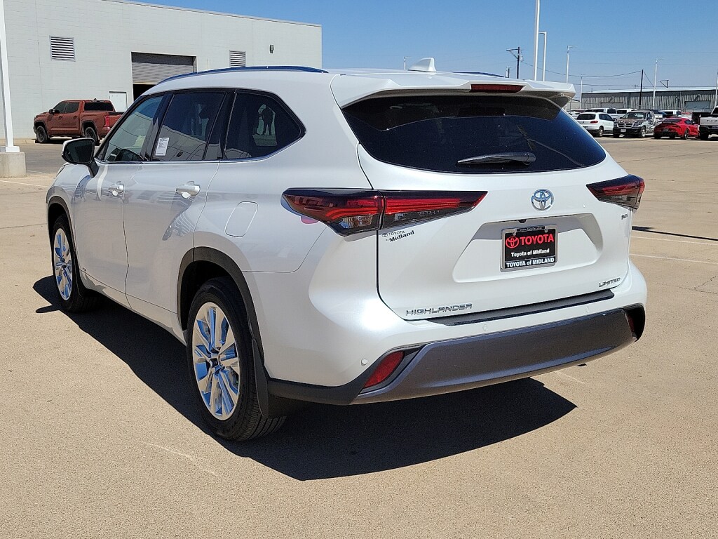 New 2026 Toyota Highlander Hybrid Limited SUV