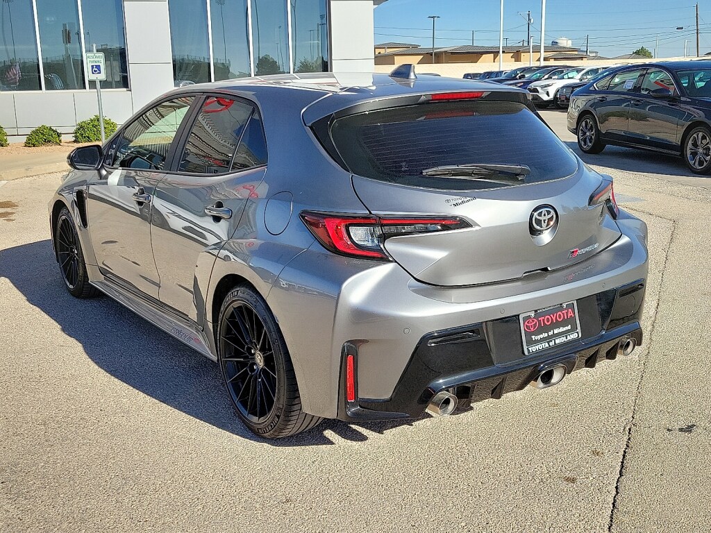 2025 Toyota Corolla GR Premium photo 3