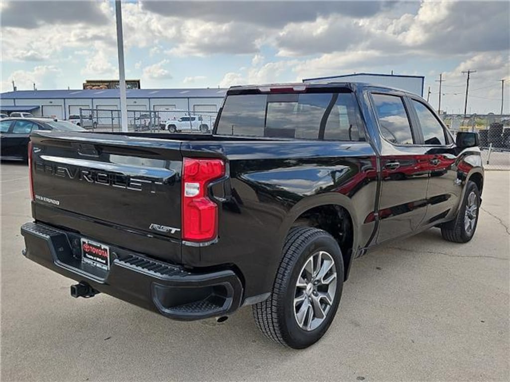 Used 2021 Chevrolet Silverado 1500 RST Truck Crew Cab