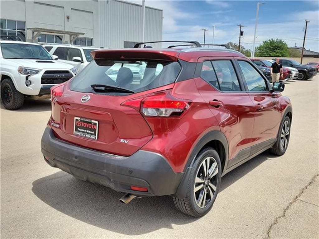 Used 2019 Nissan Kicks SV SUV