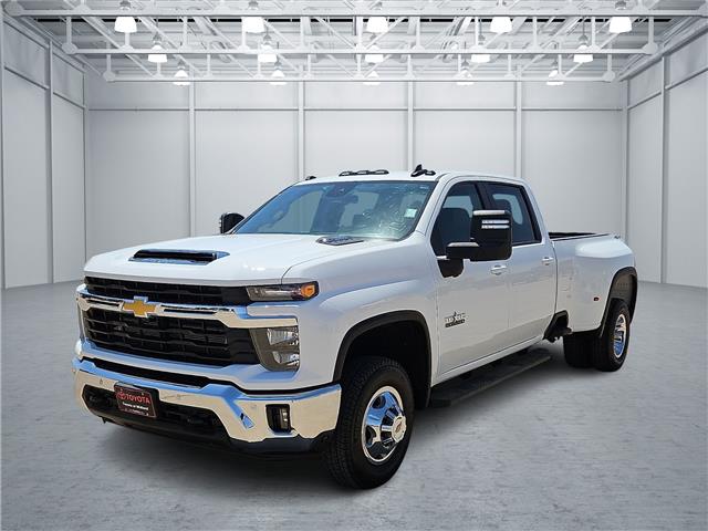 2025 Chevrolet Silverado 3500 HD Truck Crew Cab 
