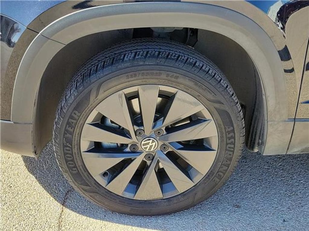 Used 2022 Volkswagen Taos 1.5T S SUV