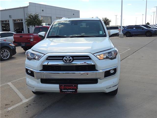 2022 Toyota 4Runner Limited photo 2