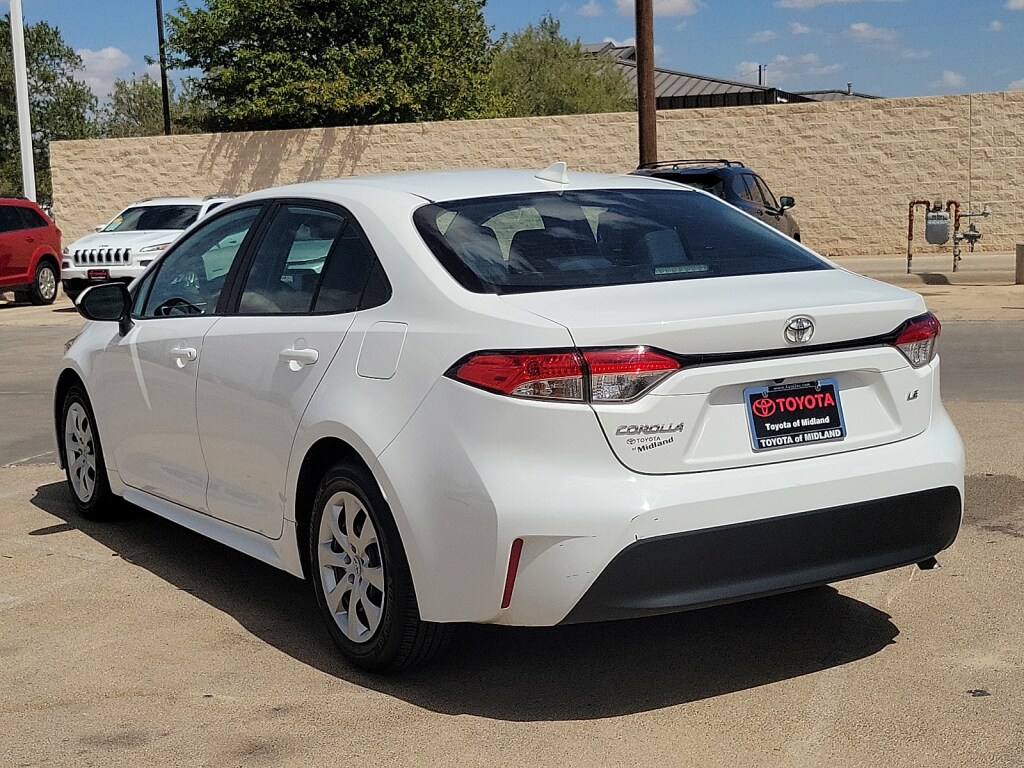 Used 2025 Toyota Corolla LE Sedan