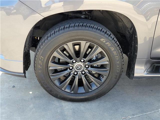 2023 Lexus GX 460 photo 2