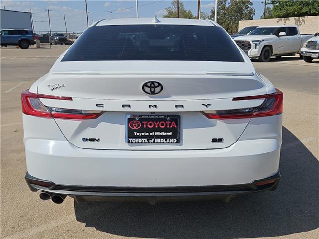 Used 2025 Toyota Camry SE Sedan