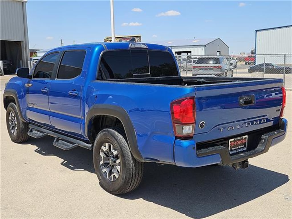 Used 2018 Toyota Tacoma Truck Double Cab