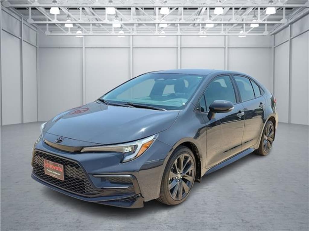 Used 2024 Toyota Corolla SE Sedan