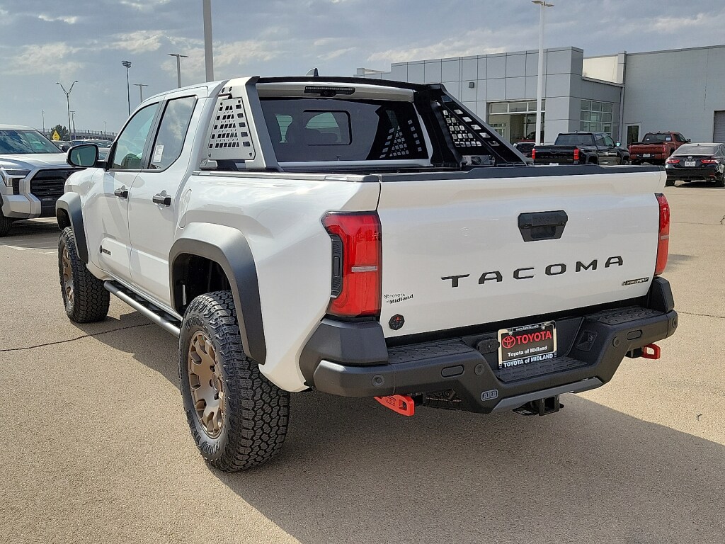 2025 Toyota Tacoma Trailhunter 4x4 Double Cab photo 3