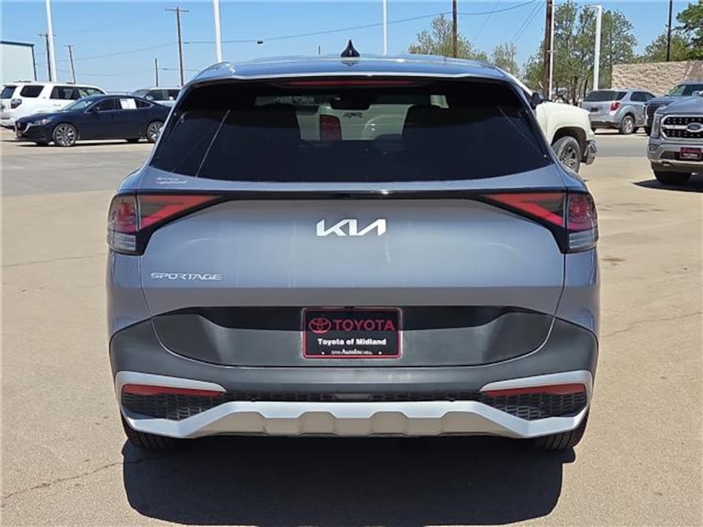 Used 2024 Kia Sportage EX SUV