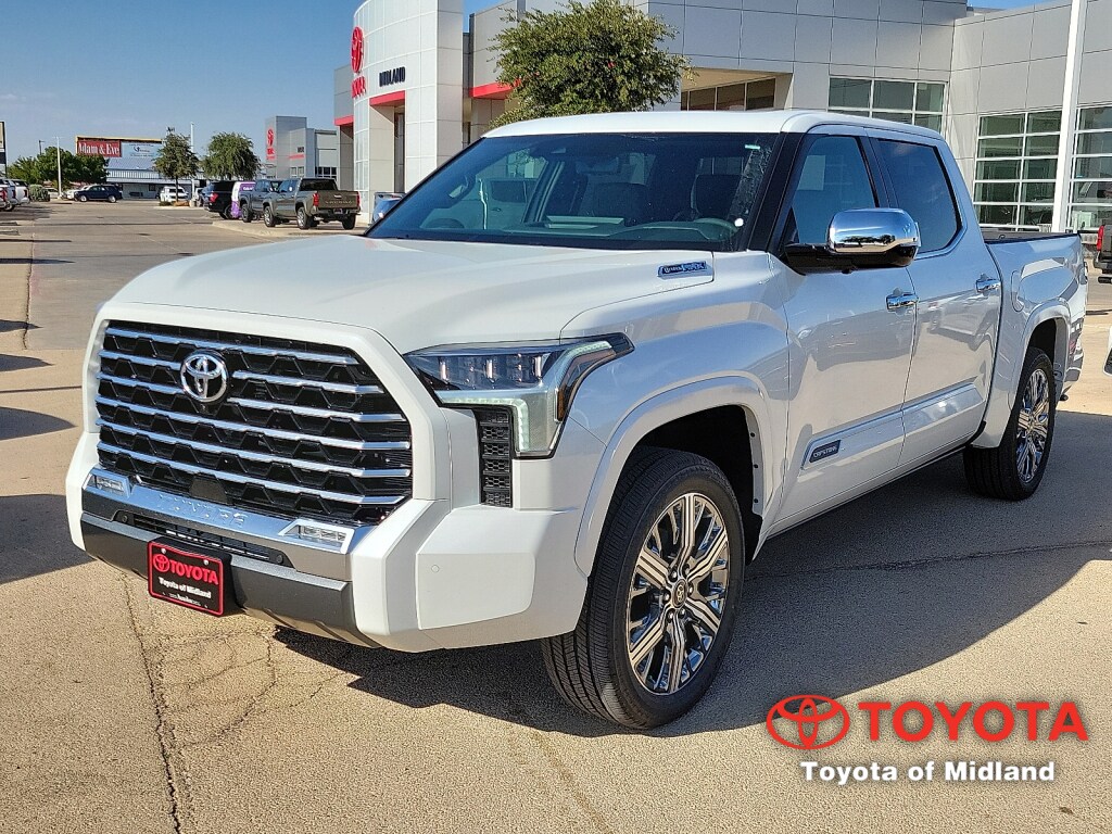 New 2026 Toyota Tundra Hybrid Capstone 4x4 Crewmax 5.5 ft. box 145.7 in. WB CrewMax