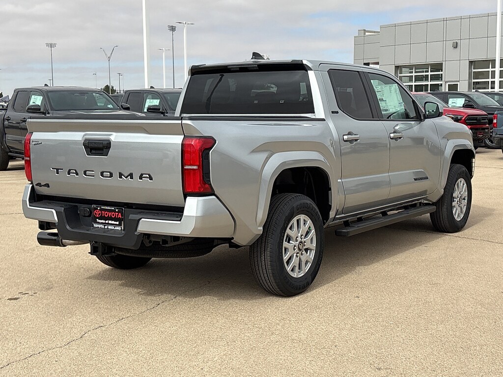 New 2025 Toyota Tacoma SR5 Truck Double Cab
