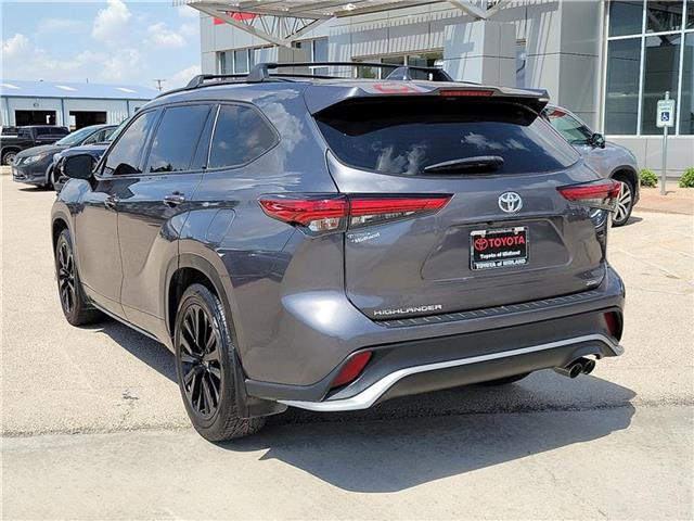 2023 Toyota Highlander XSE photo 3