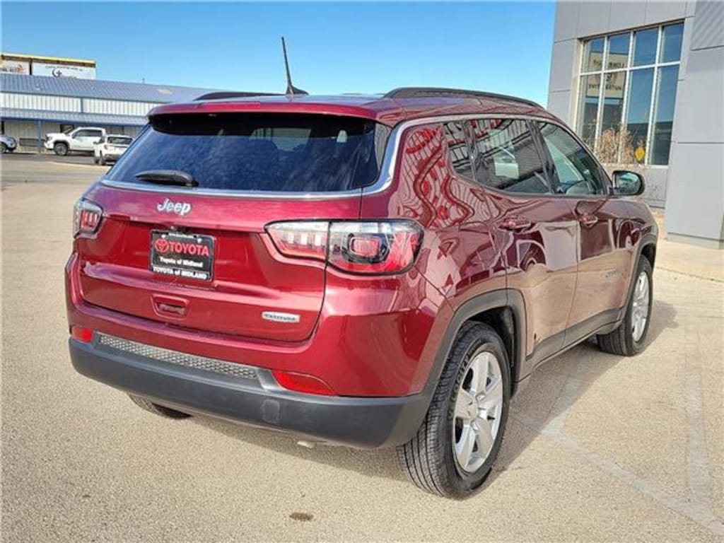 Used 2022 Jeep Compass Latitude SUV