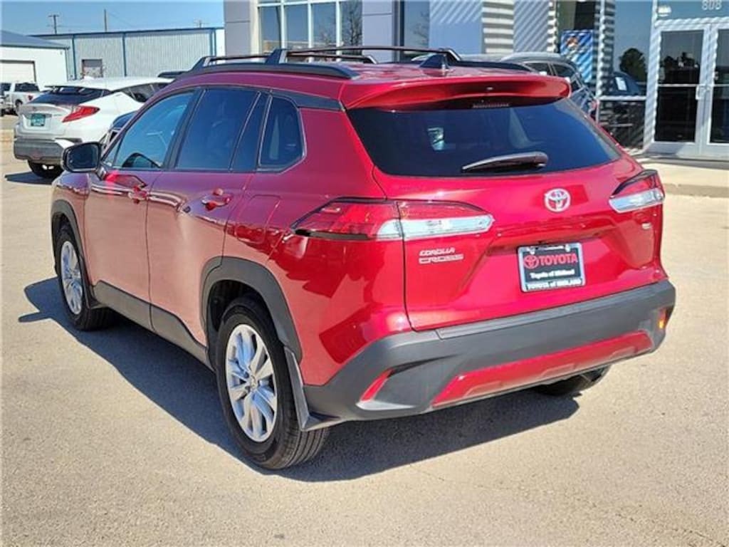 Used 2025 Toyota Corolla Cross LE SUV