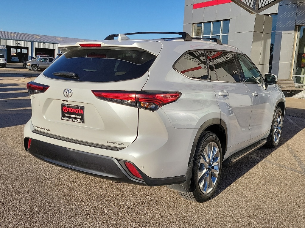 Used 2023 Toyota Highlander Limited SUV