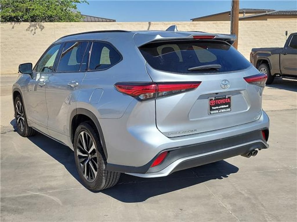 Used 2021 Toyota Highlander XSE SUV