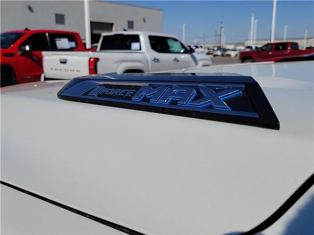 2024 Toyota Tundra Limited CrewMax photo 3