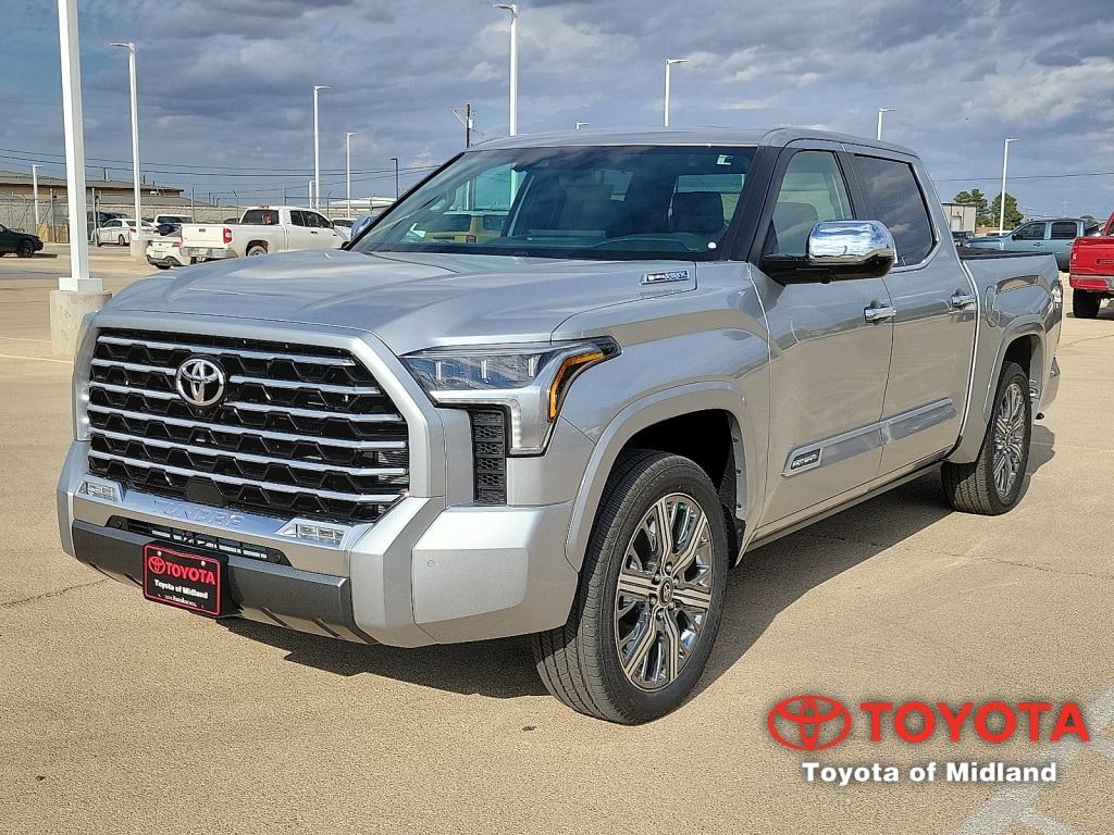 New 2026 Toyota Tundra Hybrid Capstone 4x4 Crewmax 5.5 ft. box 145.7 in. WB CrewMax