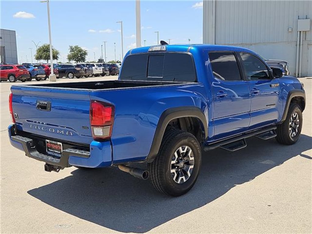Used 2018 Toyota Tacoma Truck Double Cab
