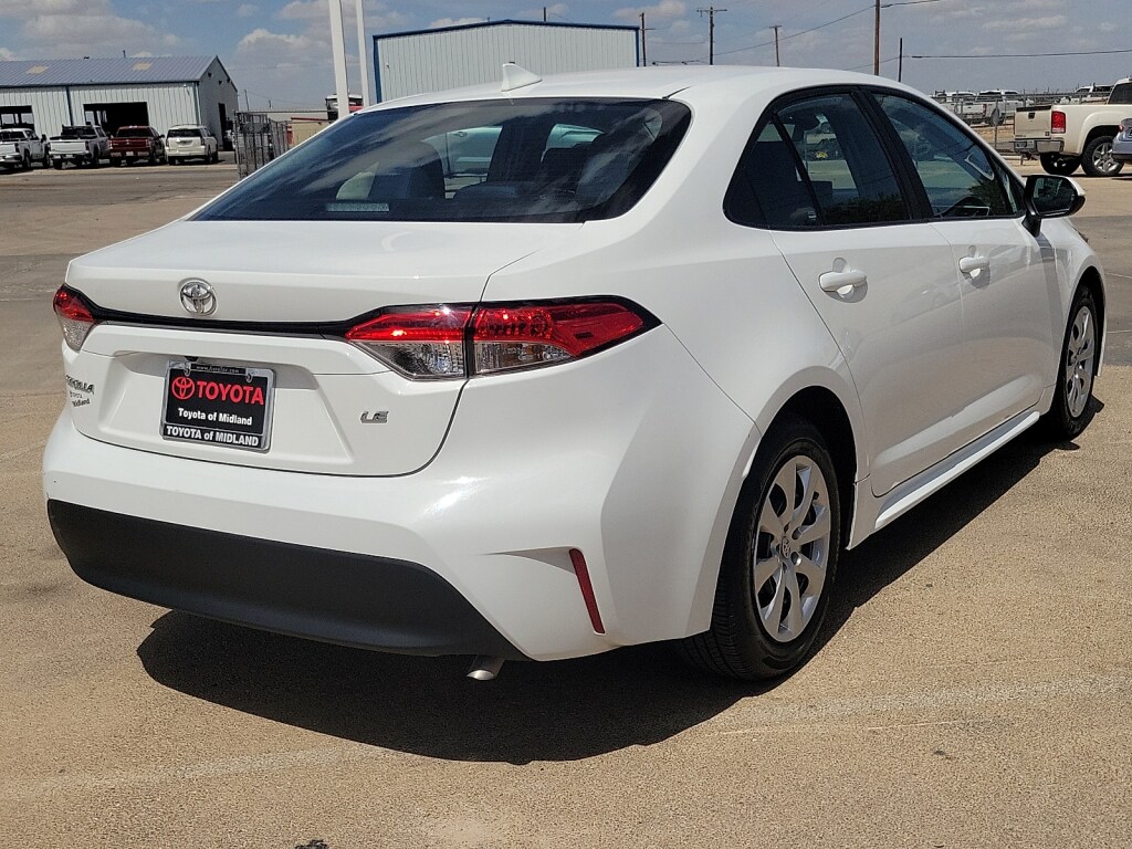 Used 2025 Toyota Corolla LE Sedan