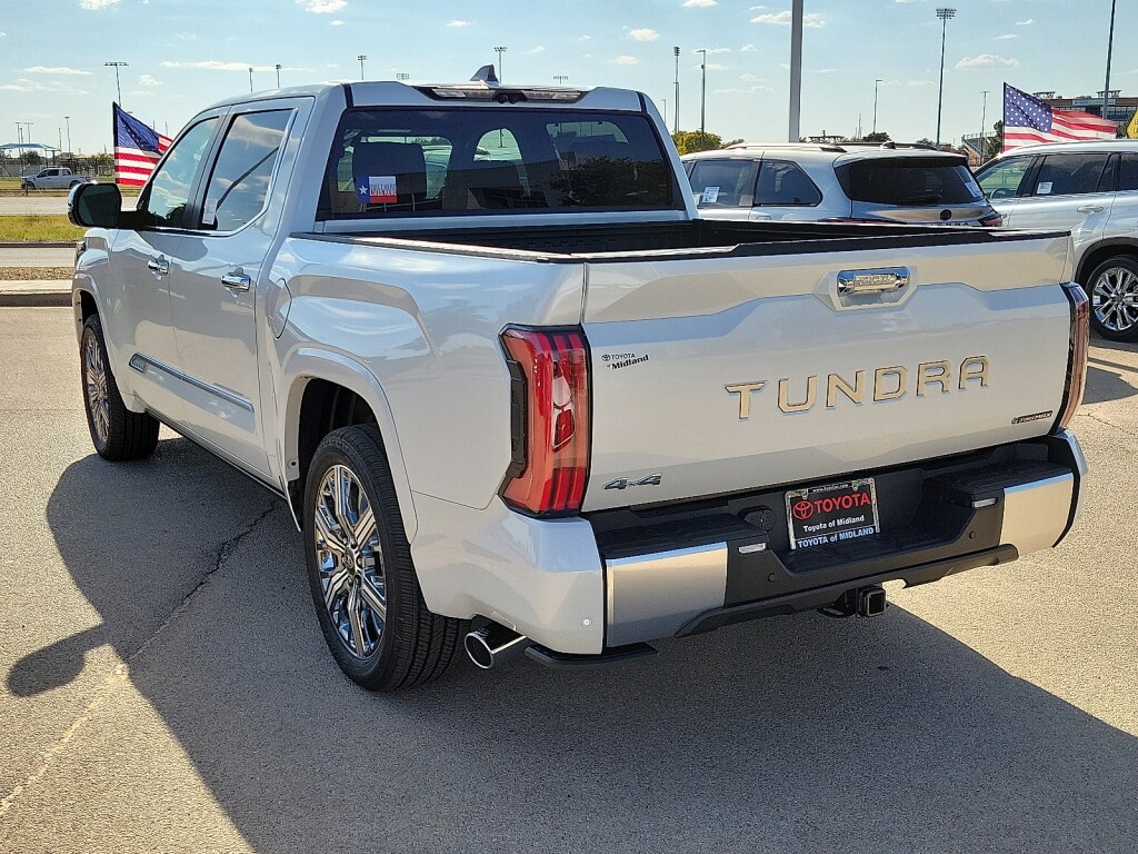 New 2026 Toyota Tundra Hybrid Capstone 4x4 Crewmax 5.5 ft. box 145.7 in. WB CrewMax