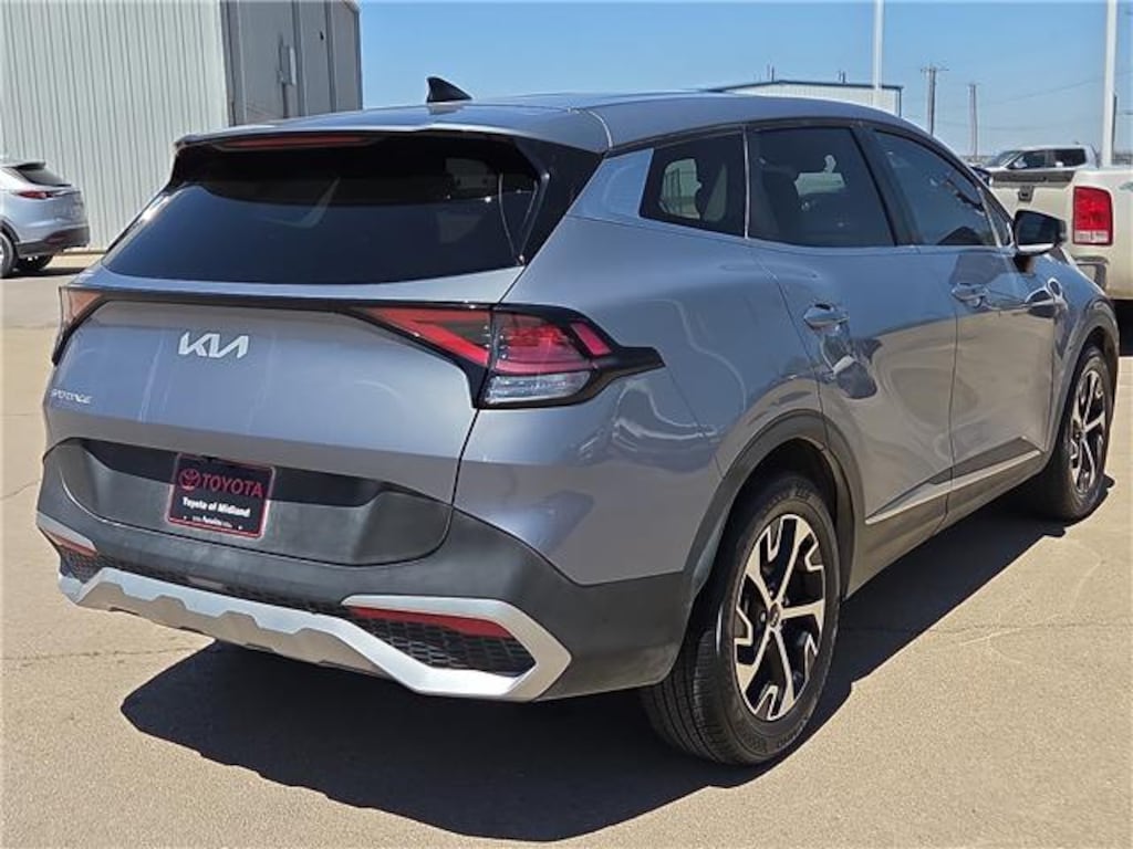 Used 2024 Kia Sportage EX SUV