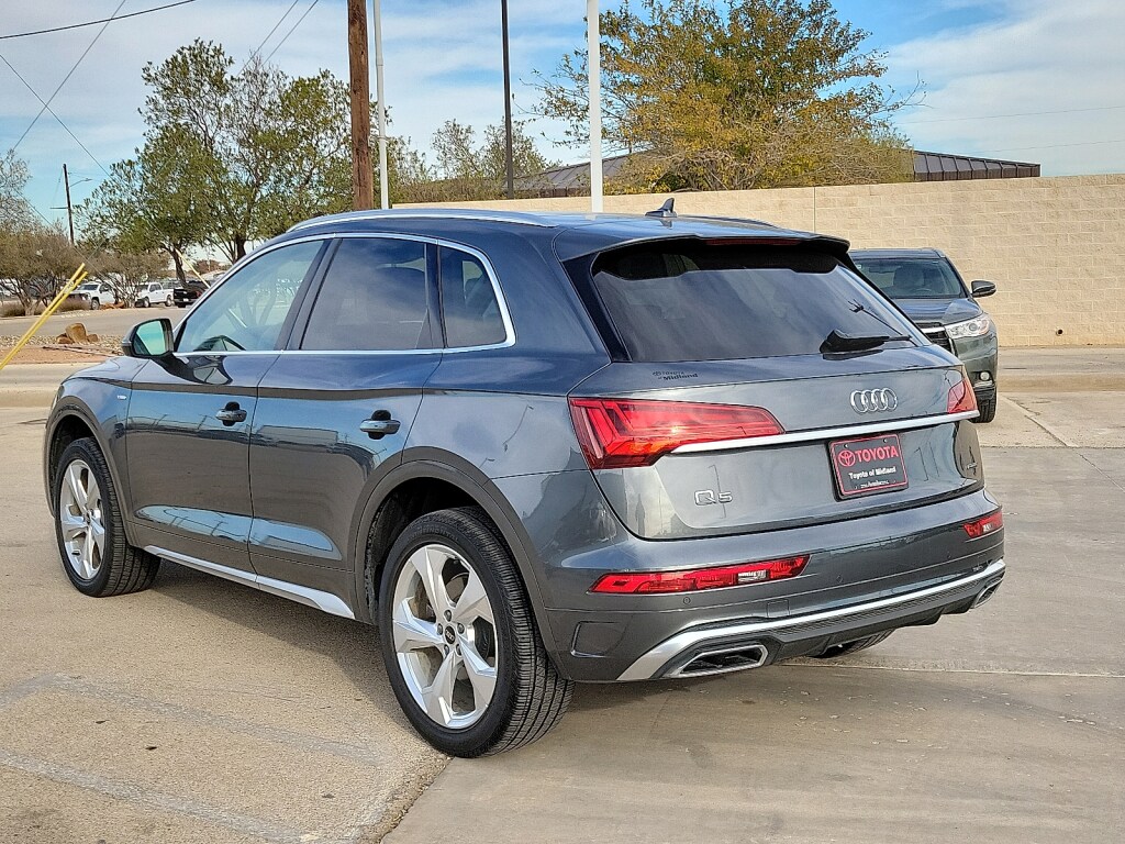 2024 Audi Q5 45 S line Premium photo 3