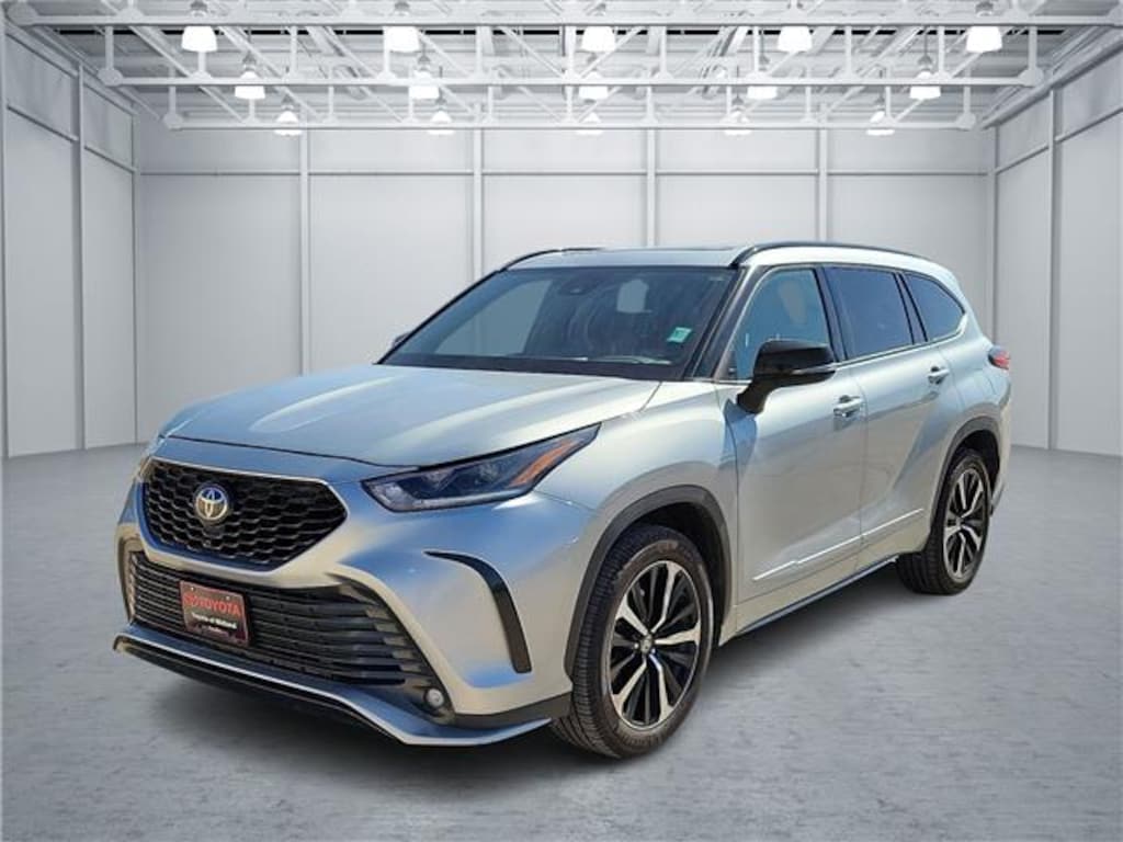 Used 2021 Toyota Highlander XSE SUV