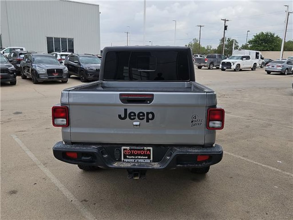 Used 2021 Jeep Gladiator Sport Truck Crew Cab