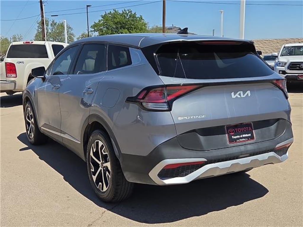 Used 2024 Kia Sportage EX SUV