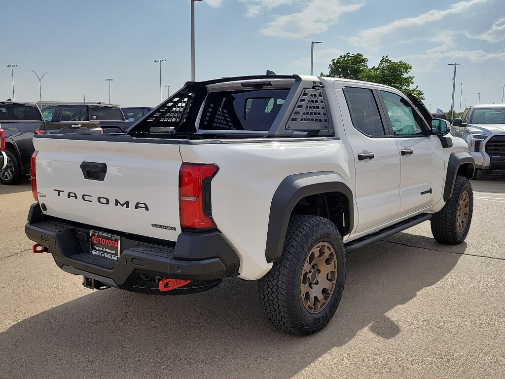 2025 Toyota Tacoma Trailhunter 4x4 Double Cab photo 4