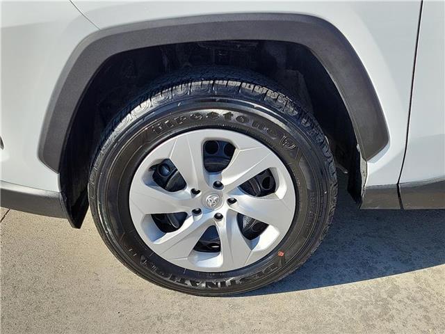 2024 Toyota RAV4 LE photo 2