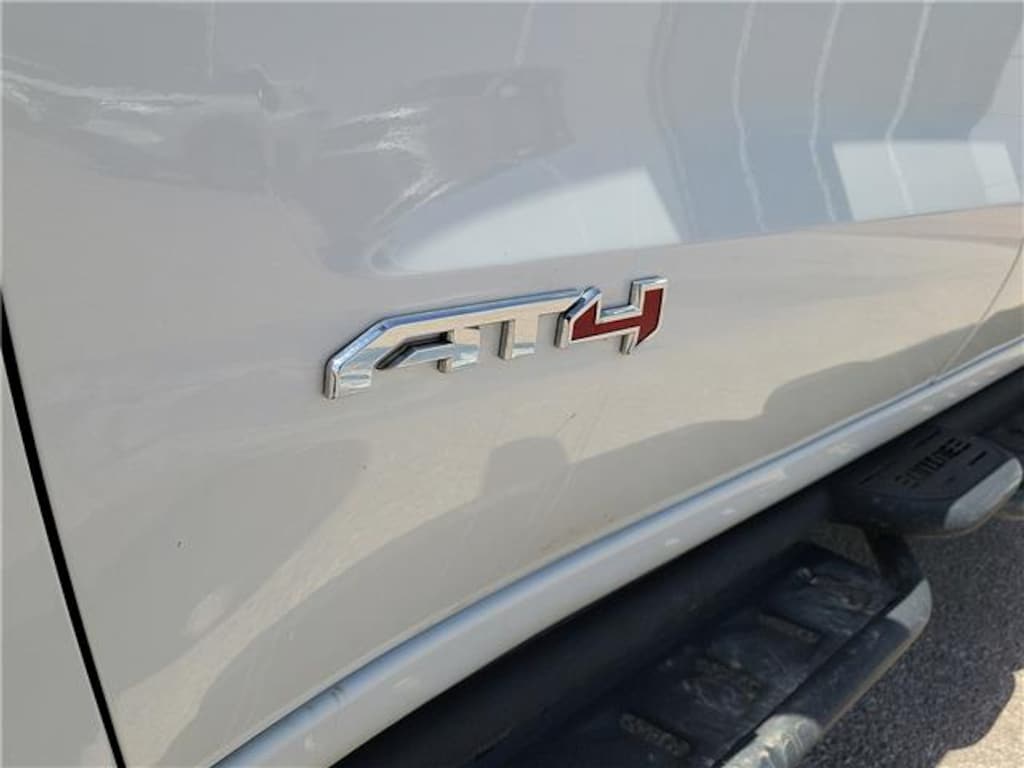 Used 2025 GMC Sierra 1500 AT4 Truck Crew Cab
