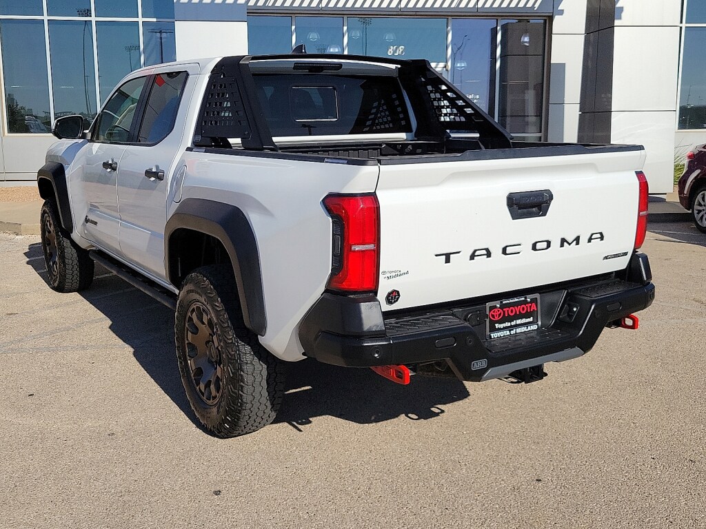2025 Toyota Tacoma Trailhunter 4x4 Double Cab photo 4