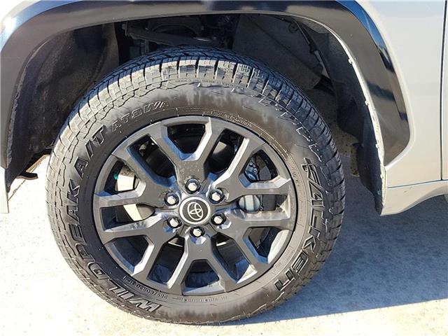 2023 Toyota Tundra Platinum CrewMax photo 2