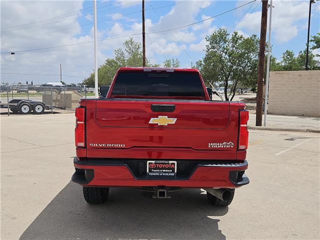 Used 2024 Chevrolet Silverado 2500 HD High Country Truck Crew Cab