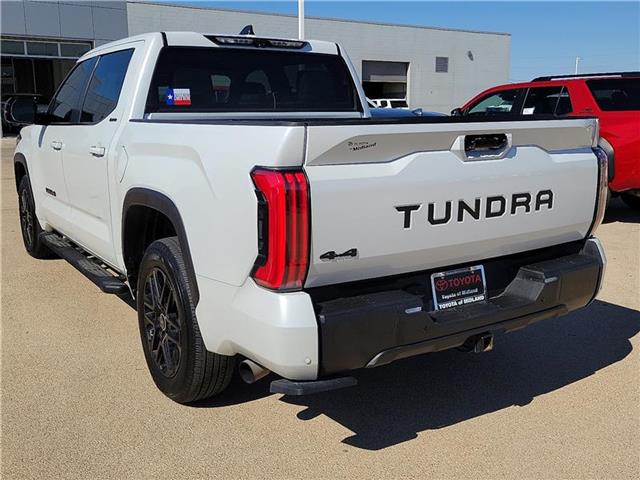 2024 Toyota Tundra Limited CrewMax photo 4