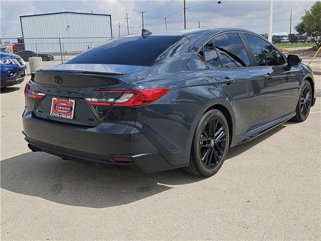 Used 2025 Toyota Camry SE Sedan