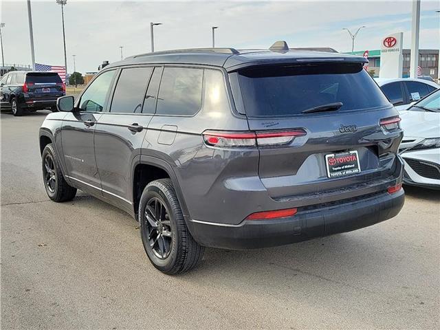 2024 Jeep Grand Cherokee Laredo photo 3