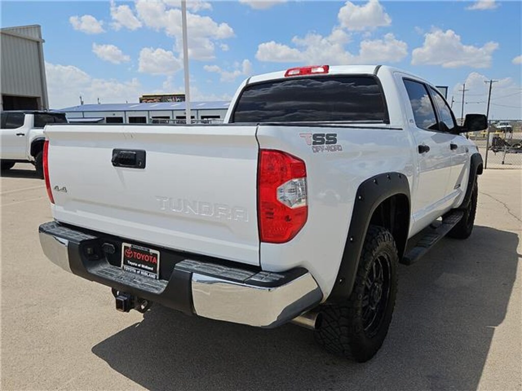Used 2015 Toyota Tundra Truck CrewMax