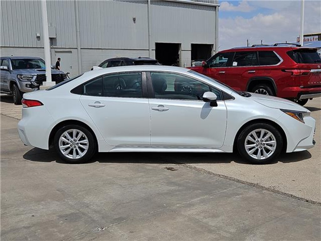 Used 2024 Toyota Corolla LE Sedan