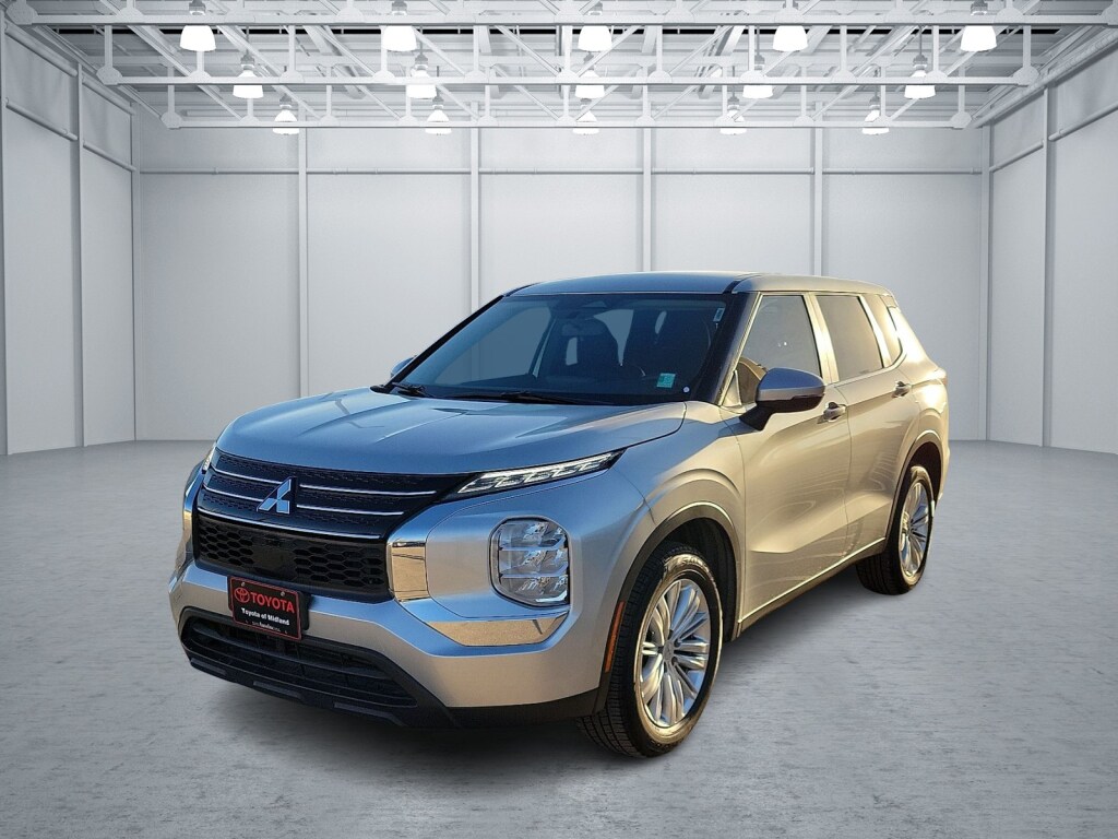 Used 2024 Mitsubishi Outlander ES SUV